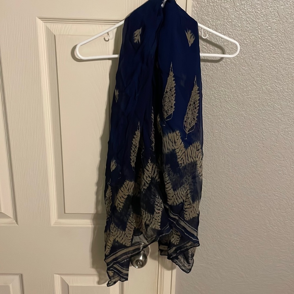 Lucky Brand Blue Scarf